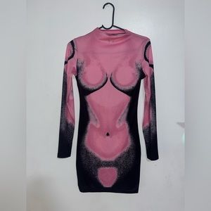 BODY DRESS SIZE SMALL STRETCH TO MEDIUM